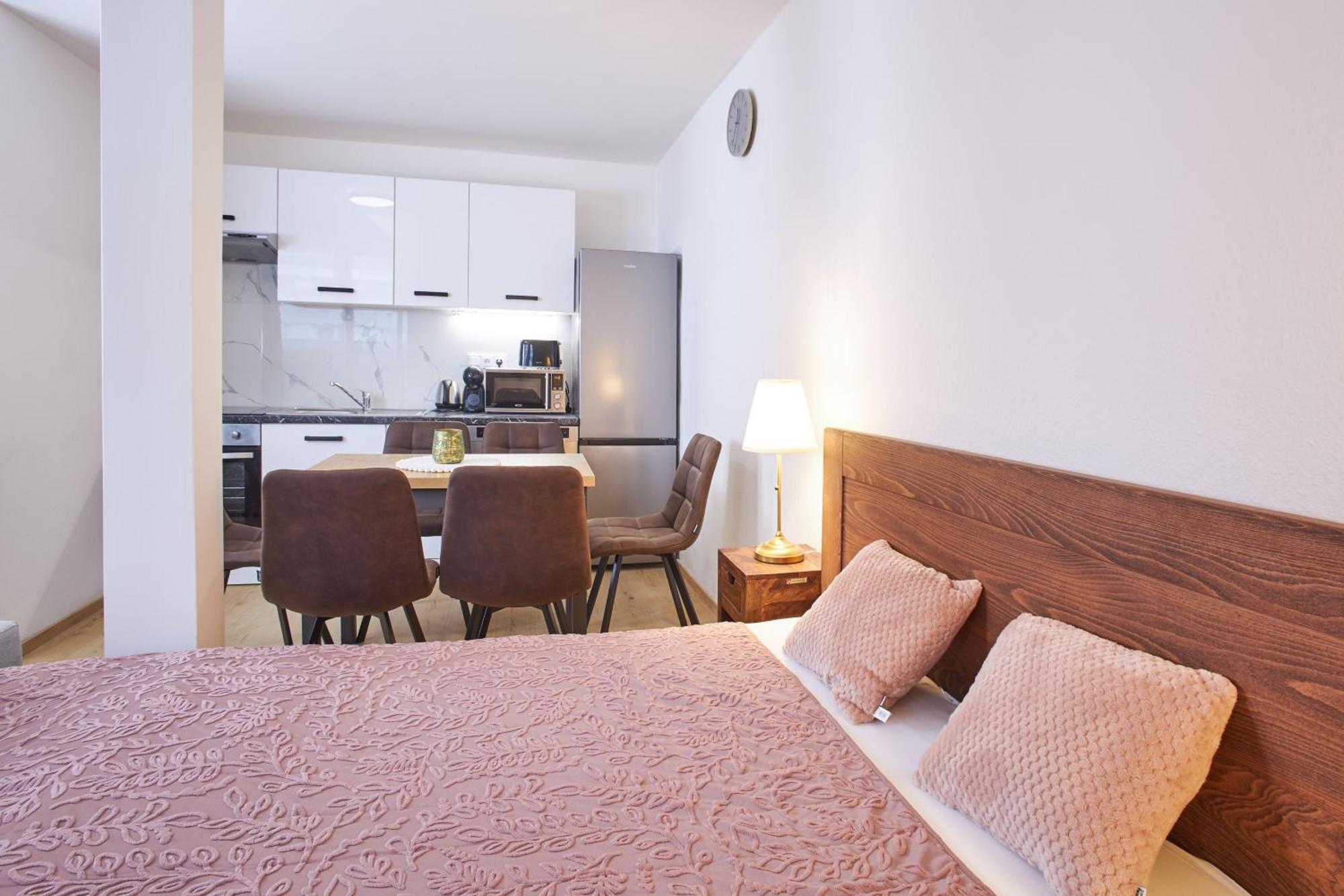 Wenceslas Square Hotel apartamentowy 4*